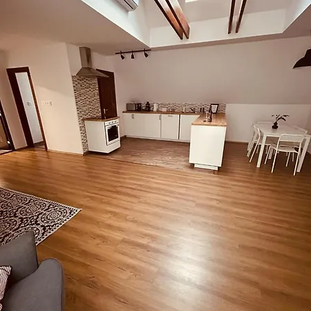 Pataky Apartmanok Veszprém Exterior photo