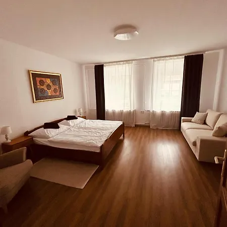 Pataky Apartmanok Veszprém Exterior photo